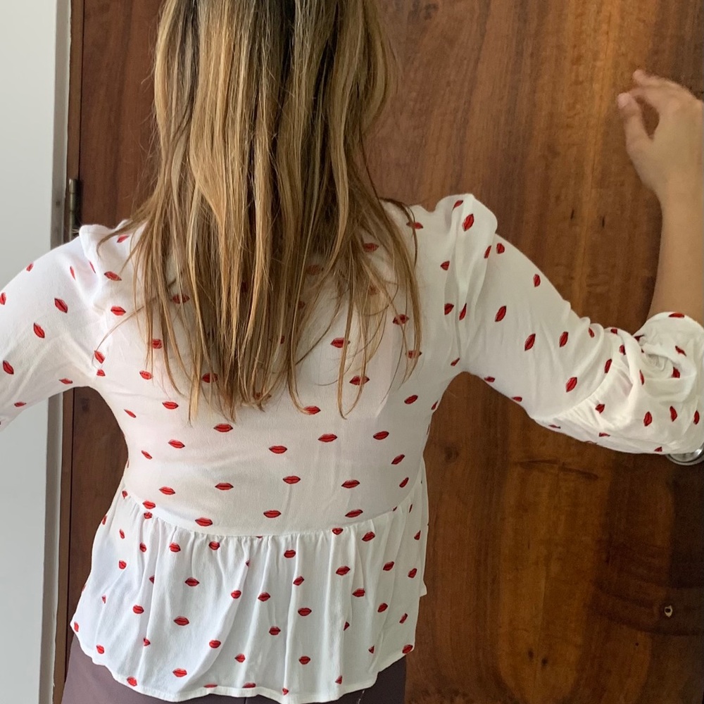Express lips blouse - Picture 5 of 5